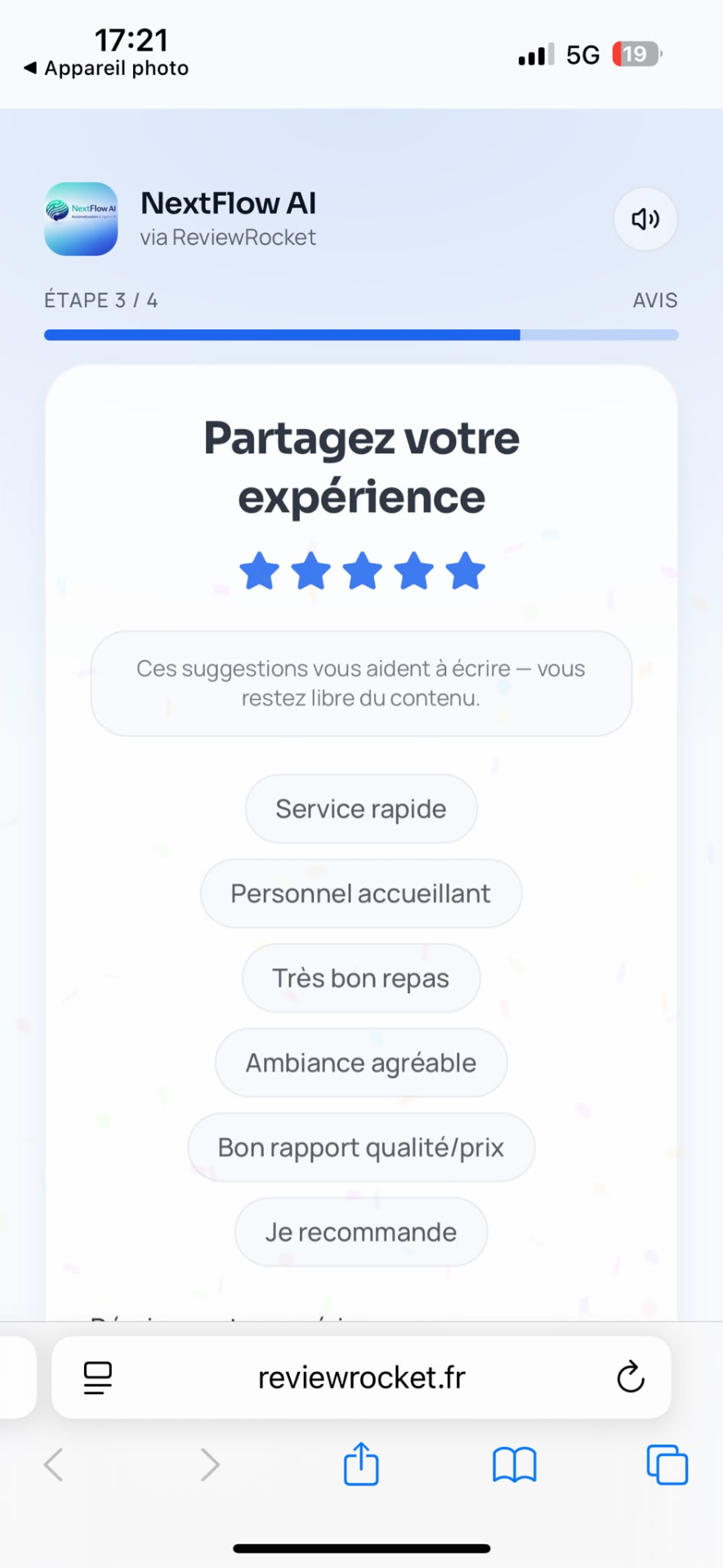 Il laisse un avis Google